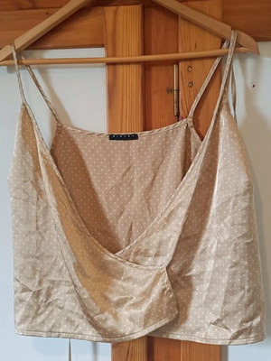 Sisley top crisscross polka dot like new, gold size M