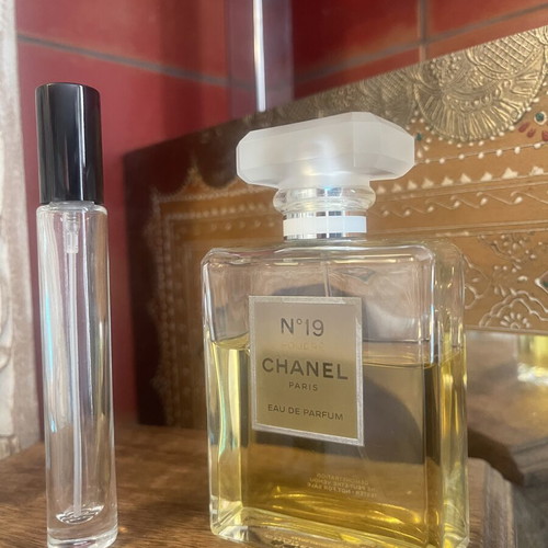 Chanel No. 19 Poudre Eau de Parfum tester 10 ml used