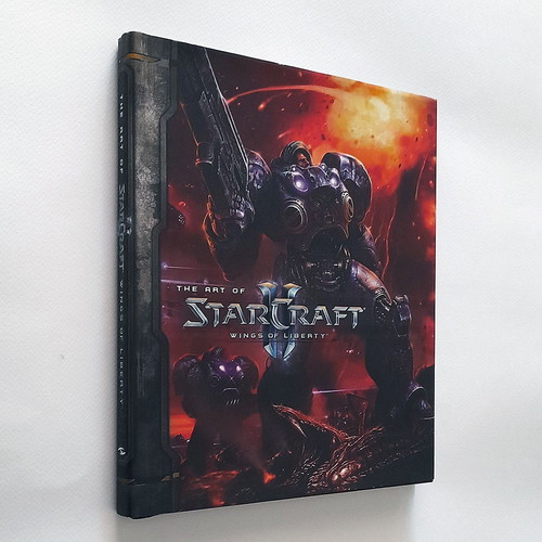 The Art of StarCraft II Wings of Liberty hardcover edition used