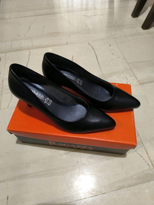 Ragazza black pumps new size 37