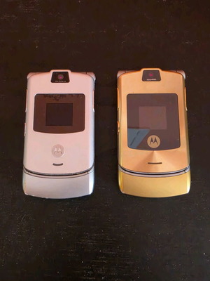 Motorola V3 & V3i Dolce Gabbana Edition phones used for parts