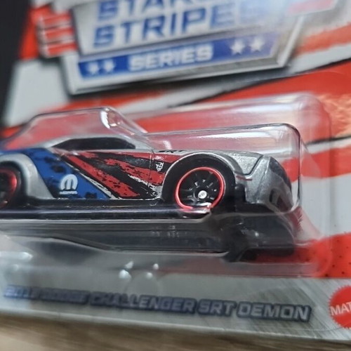 Hot Wheels Stars & Stripes 2018 Dodge Challenger SRT Demon new