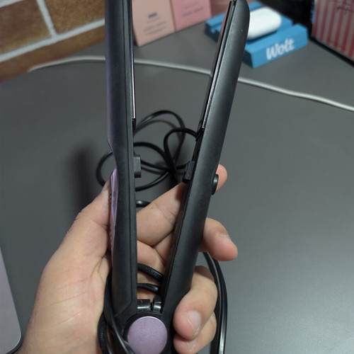 Hair straightener like new