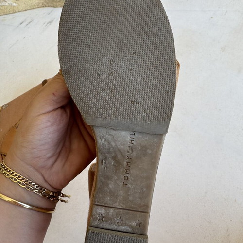 Tommy Hilfiger beige wedge sandals used, size 40