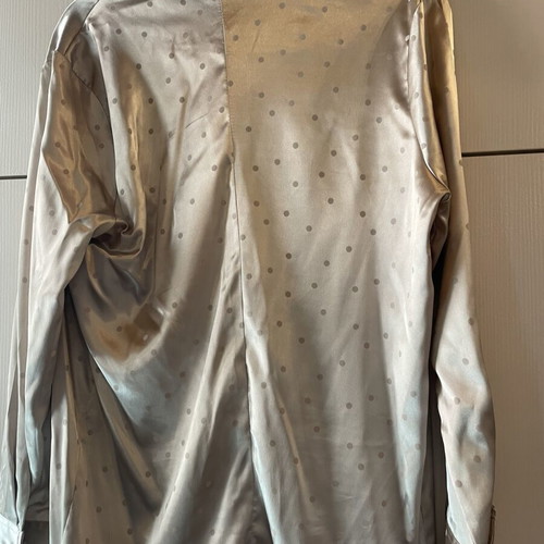 Shirt beige, like new, sizes L to XXL