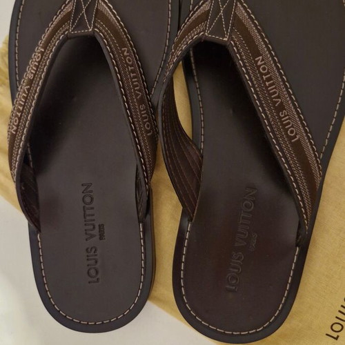 Louis Vuitton men's brown flip-flops – Size 43 – Unworn with box & case