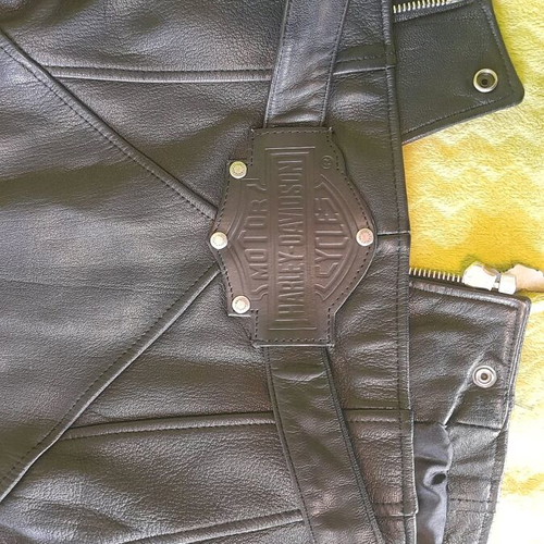 Harley Davidson female leather jacket like new, size M