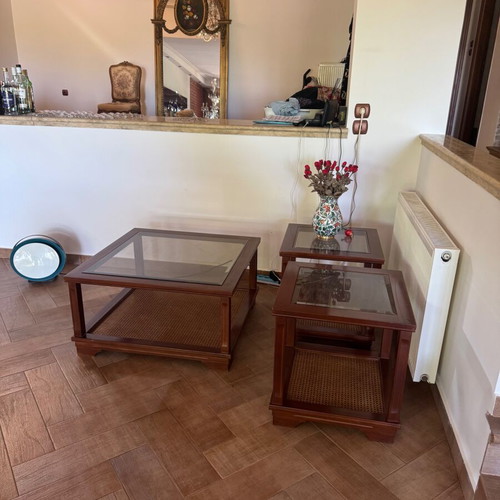 Set of 3 classic coffee tables with rattan like new
