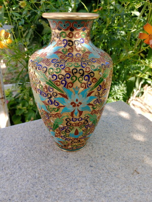 Cloisonne vase handmade authentic new