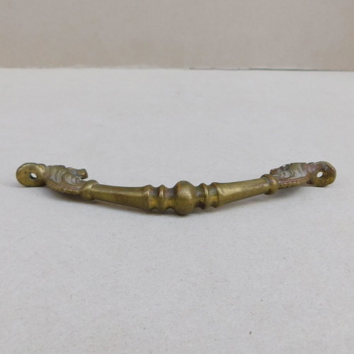 Bronze handle with embossed plant motifs 17.5 cm long