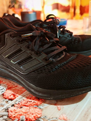 Adidas Bounce sneakers μαύρα, μέγεθος 44, σαν καινούργια