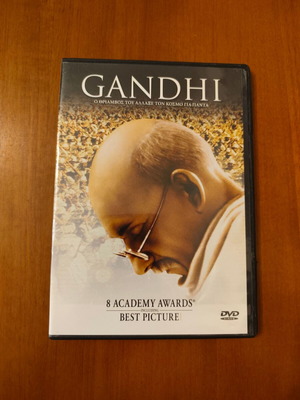 DVD Gandhi used, biography with subtitles