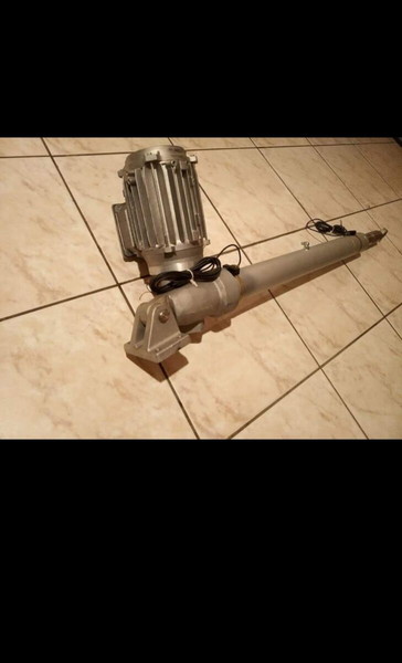 Ηλεκτρικες  Μπουκαλες 220 volt