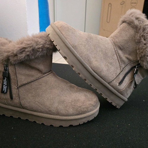 GoGo Shoes winter boots like new, beige, size 39