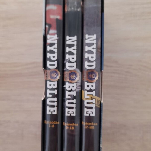 NYPD Blue second season DVD used, region 2