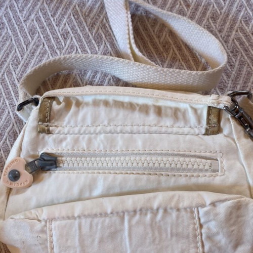 Kipling small crossbody bag used, beige with keychain