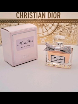 Miss Dior Eau de Parfum vintage miniature καινούργιο