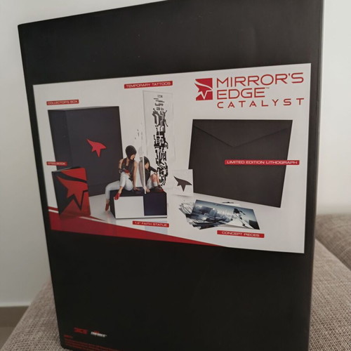 Mirror's Edge Catalyst Collector's Edition PS4 new without game