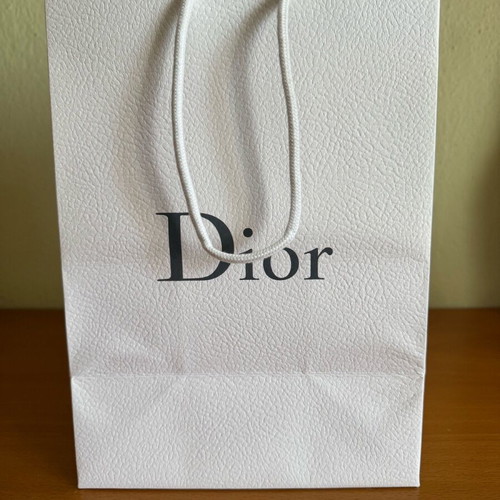 Dior white bag like new made of thick paper
