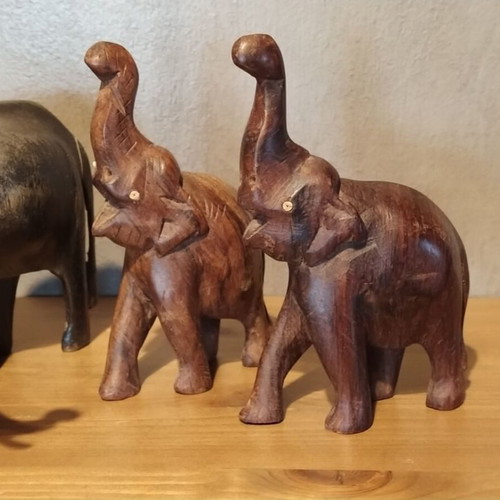 Elephants used, pack of 7, 6 wooden and 1 brass
