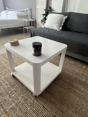 IKEA τετράγωνο βοηθητικό τραπεζάκι με ροδάκια, 50x50 εκ.