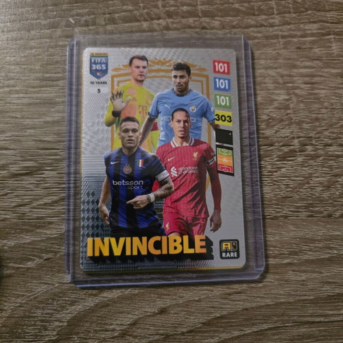 Panini FIFA 365 2024-2025 Adrenalyn XL Invicible card like new