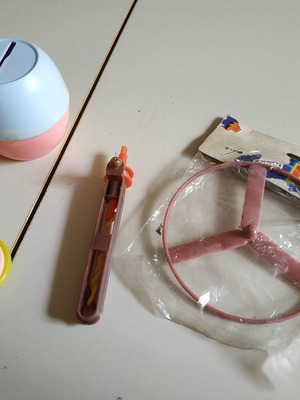 Παλιά παιχνιδάκια περιπτέρου μεταχειρισμένα, τύχες