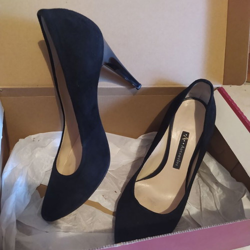 Suede pumps used Antonelos black size 37