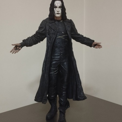 Neca The Crow 18'' figure like new with sound and black bird
