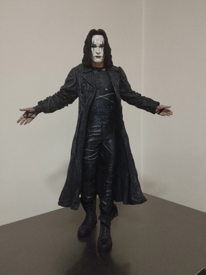 Neca The Crow 18'' figure like new with sound and black bird