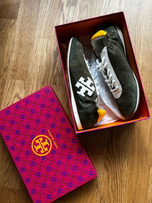 Tory Burch δερμάτινα αθλητικά παπούτσια σαν καινούργια, μέγεθος 41