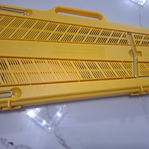 Angel 25-Key Glockenspiel in Yellow Carry Case