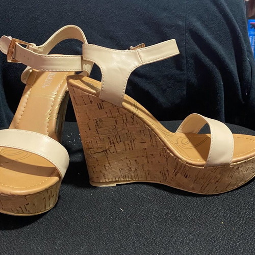Migato summer platforms like new, size 38, nude color