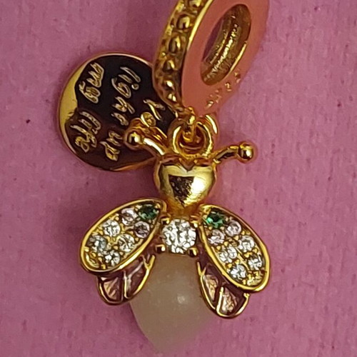 Charm bee pendant new with white and gold zirconia, glows in dark