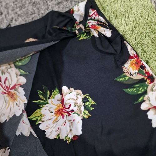 Lipsy London asymmetric wrap floral print skirt as new, size M