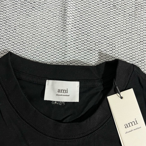 Ami Tee new, size Large, black and red