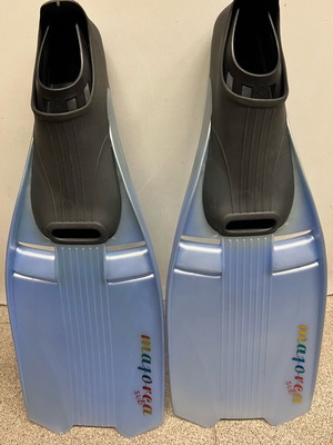 Majorca sub fins size 35-36 new