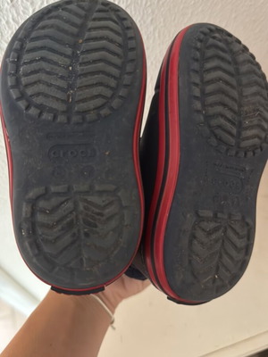 Crocs boots size C7, blue