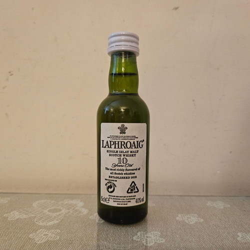 Laphroaig 10yo whisky miniature new 50ml