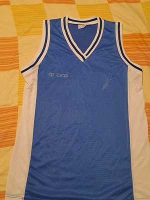 Adidas sleeveless blue shirt used, size M