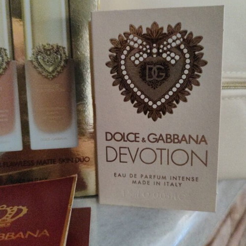 Dolce & Gabbana gift set neseser and perfume new