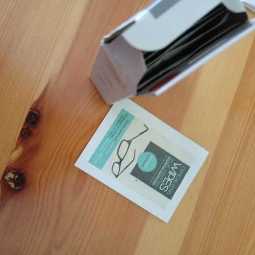 Optical lens wipes pack of 10 like new