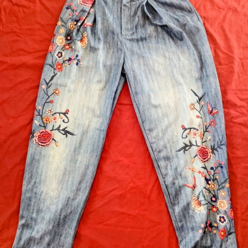 Women's pants used, size Large, elastic waist, zipper, cotton blend
