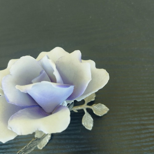 Porcelain decorative roses used, set of 2 pieces