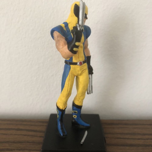 Marvel Eaglemoss Wolverine figurine used with magazine