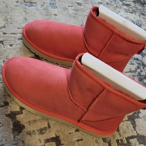 Ugg Classic Mini II boots new, size 41, coral color