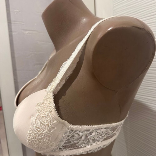 Lise Charmel Antigel bra with Swarovski crystals new, beige EU75A