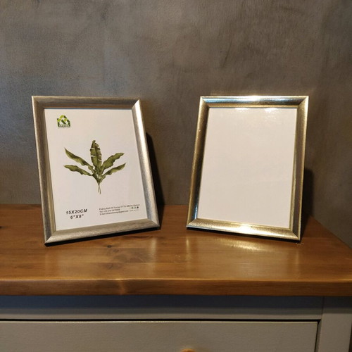 Silver photo frames 15x20 cm like new, set of 2, plastic
