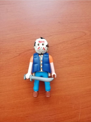 Playmobil Jason фигура употребявана с ръчно изработена глинена маска