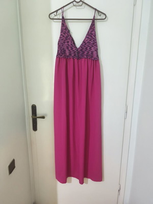 Maxi φόρεμα custommade φούξια με πλεκτό μπούστο και ασημοκλωστή σαν καινούργιο
